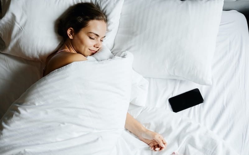 Five tips to get comfortable between the sheets.